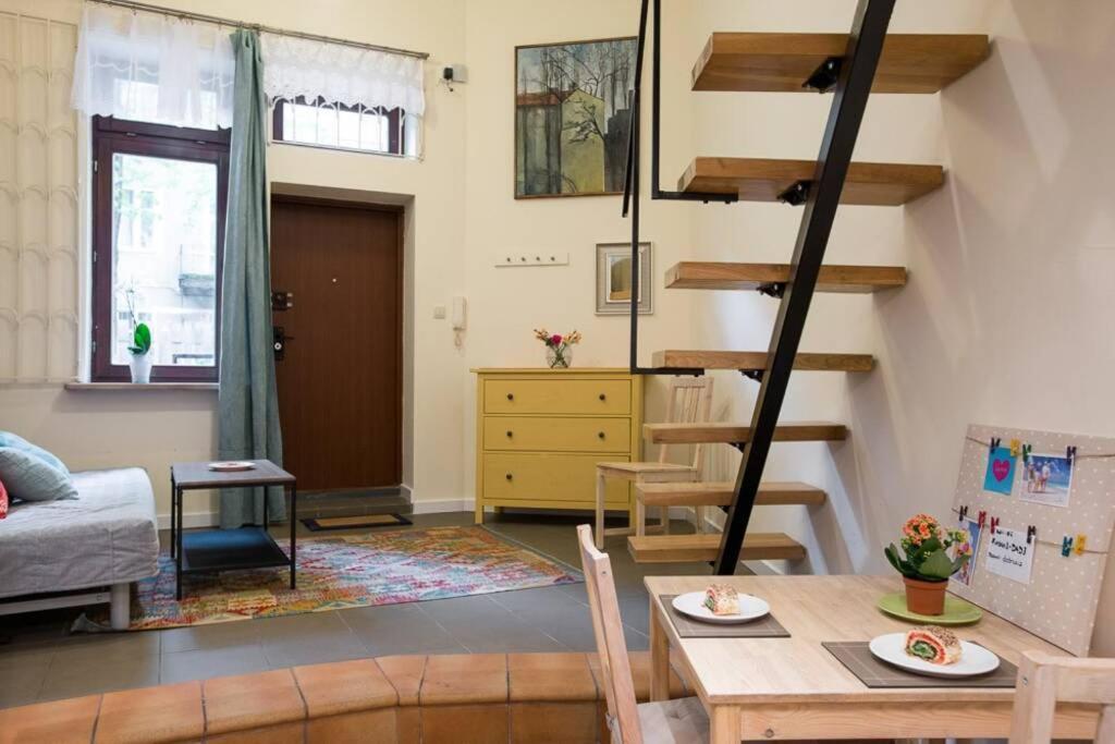 شقة Supercute Mini House In The Center كراكوفيا المظهر الخارجي الصورة
